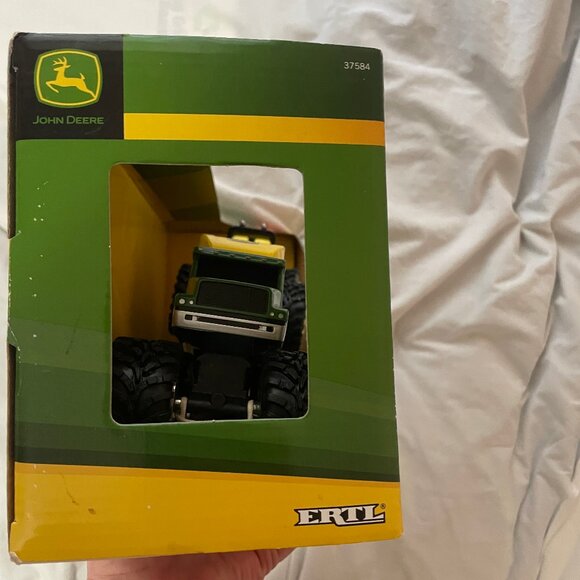 NIB ERTL JOHN DEERE MONSTER TREAD SEMI HAULER W/ UTV GATOR 37584 Learning Curve - Picture 16 of 16